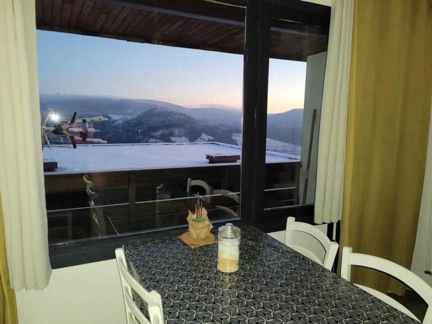 Appartement Duplex Avec Vue Sur Le Sancy Et Garage Couvert Murat-le-Quaire Экстерьер фото